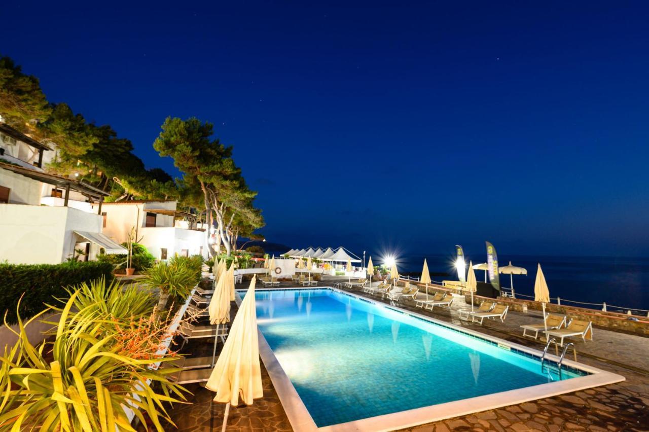 Villaggio Stella Del Sud & Resort Pisciotta Exterior photo