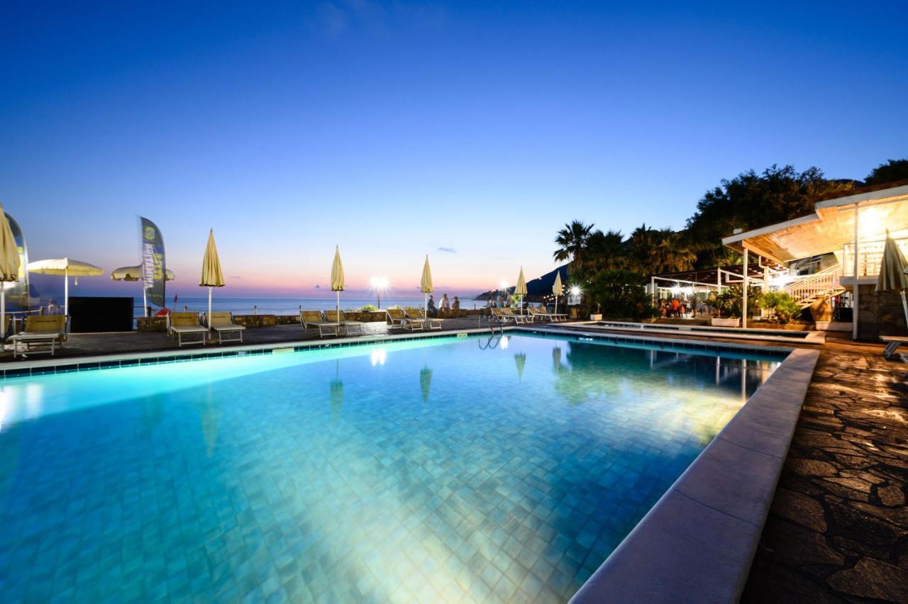 Villaggio Stella Del Sud & Resort Pisciotta Exterior photo