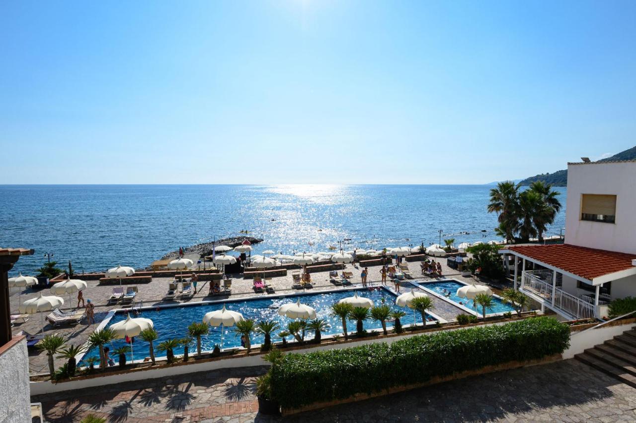 Villaggio Stella Del Sud & Resort Pisciotta Exterior photo
