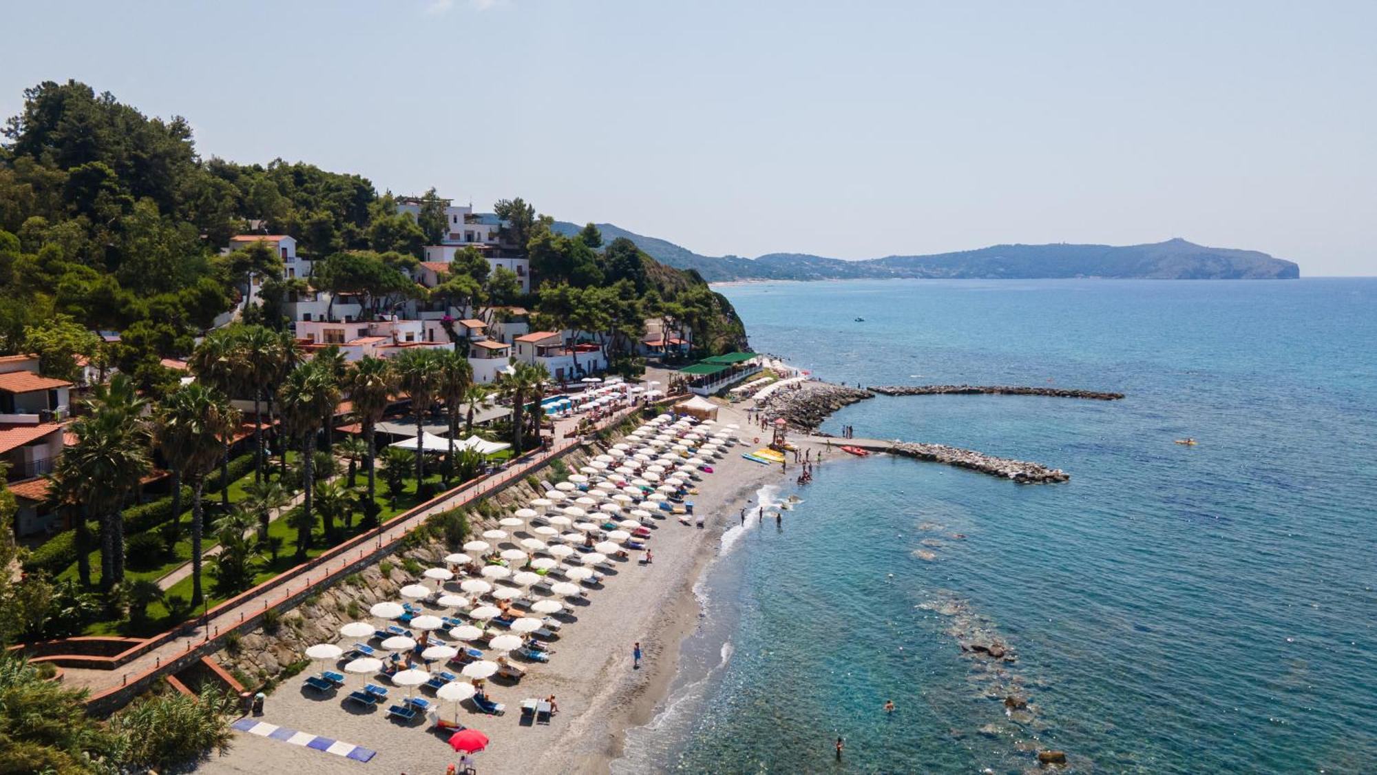 Villaggio Stella Del Sud & Resort Pisciotta Exterior photo